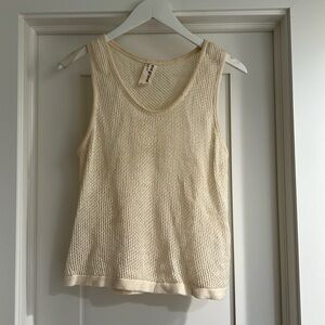 Eve Gravel, Mesh Tank, Great Condition, size M